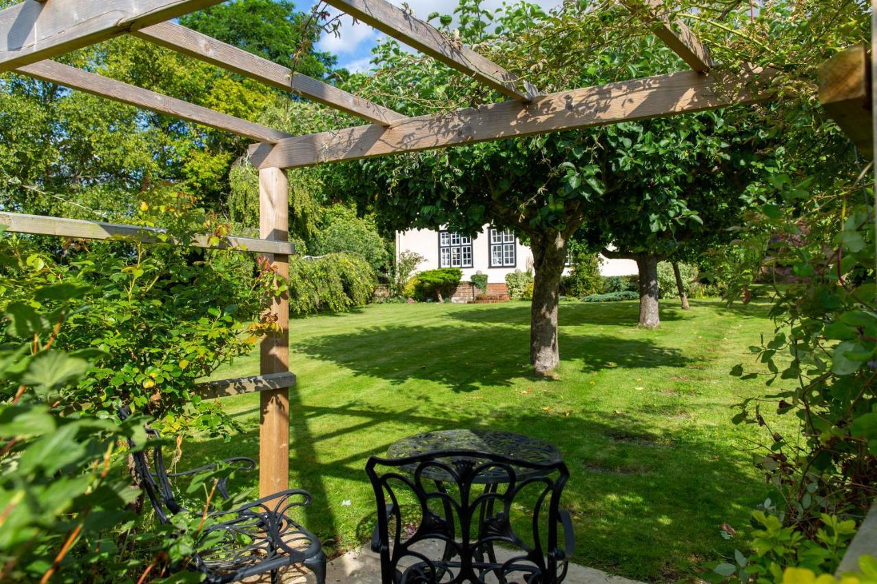 Pounce Hall -Stunning Historic Home In Rural Essex Saffron Walden Εξωτερικό φωτογραφία